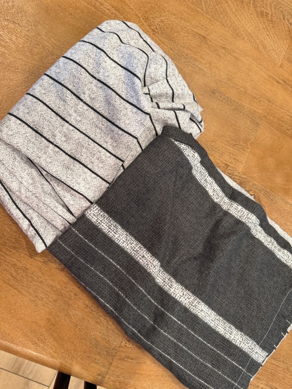 Striped Black and White Bedding Set - Classic Home - Picture 3 of 3